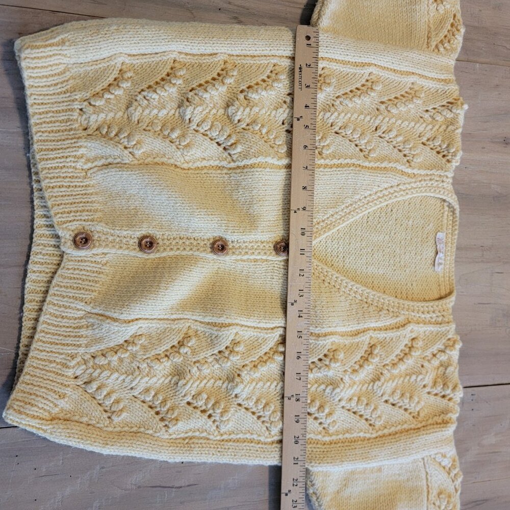 Vintage Hand Knit Wool Cardigan Sweater Cable Knit Beautiful Buttons Sz‎ M / L - Picture 6 of 9